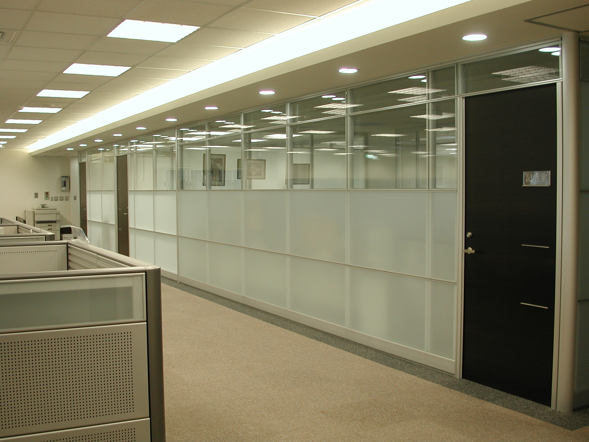 成品隔断-双玻隔断