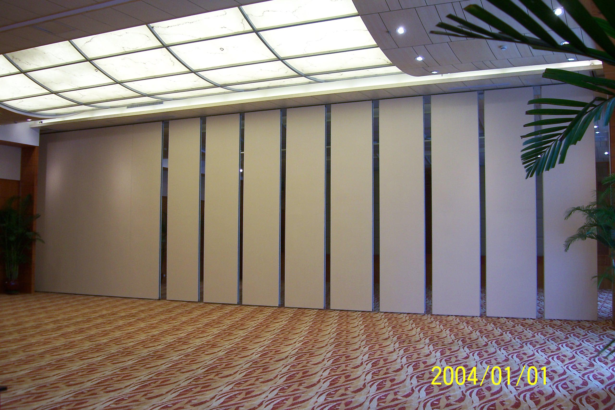  活动隔断-硬包面层